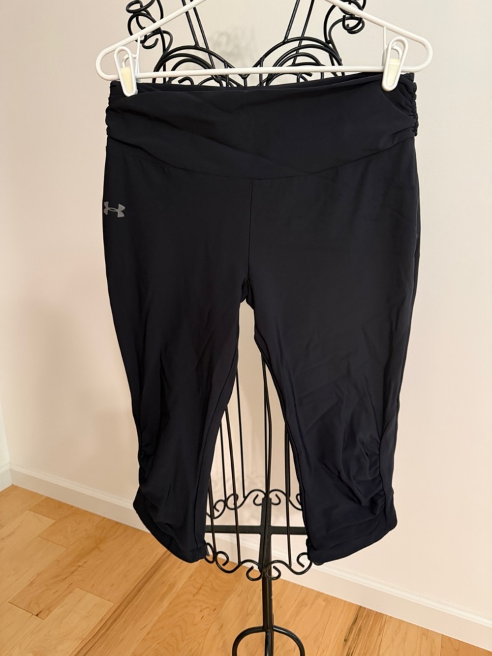 Under Armour Black Capri Workout Leggings